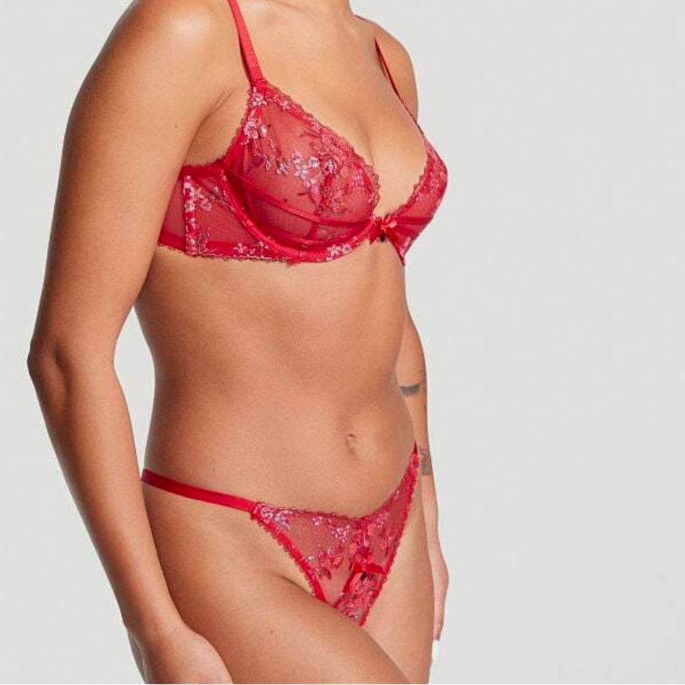 Victoria's Secret VERY SEXY BRA SET Lace Unlined Embroidery Floral Red Set